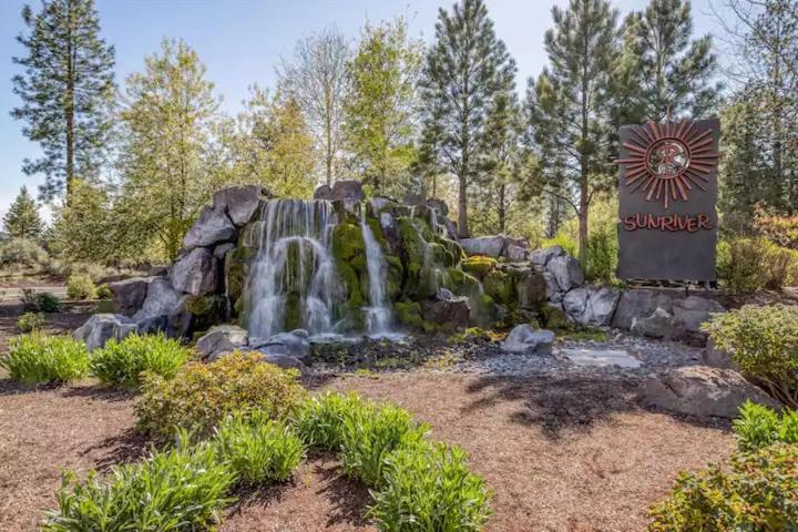 Mt. Bachelor & Sun River Get Away Bend Bagian luar foto