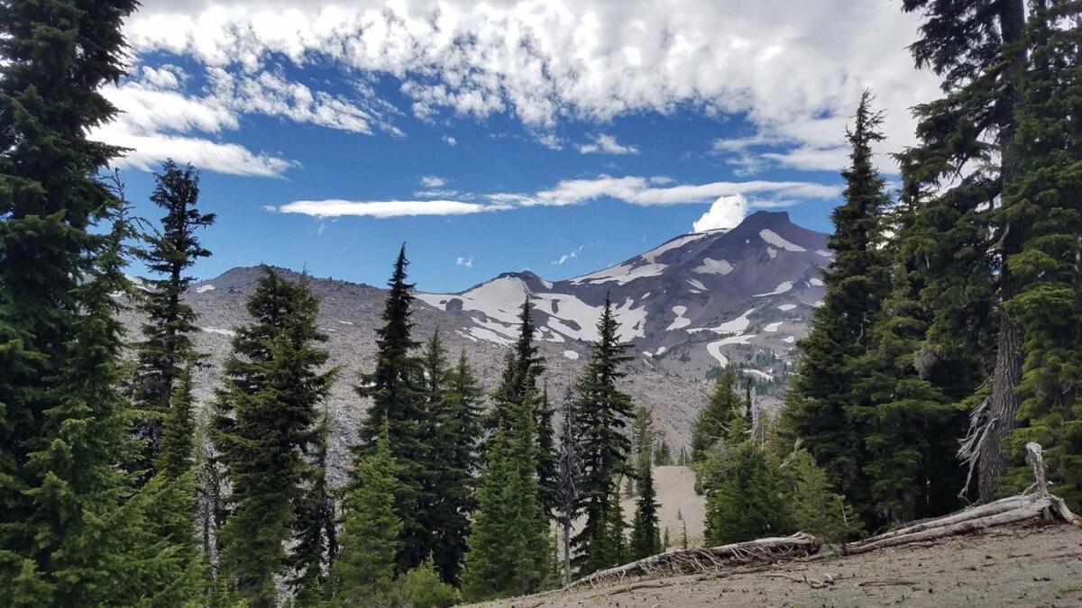 Mt. Bachelor & Sun River Get Away Bend Bagian luar foto