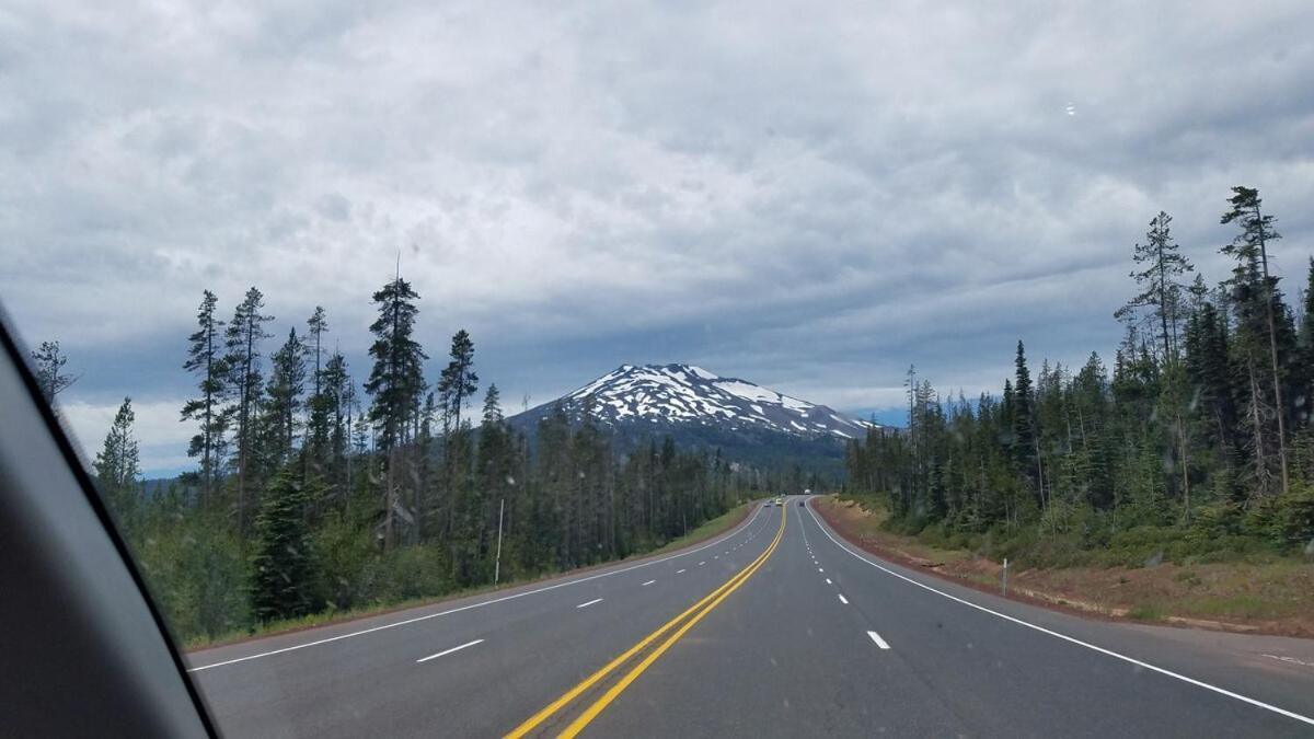 Mt. Bachelor & Sun River Get Away Bend Bagian luar foto