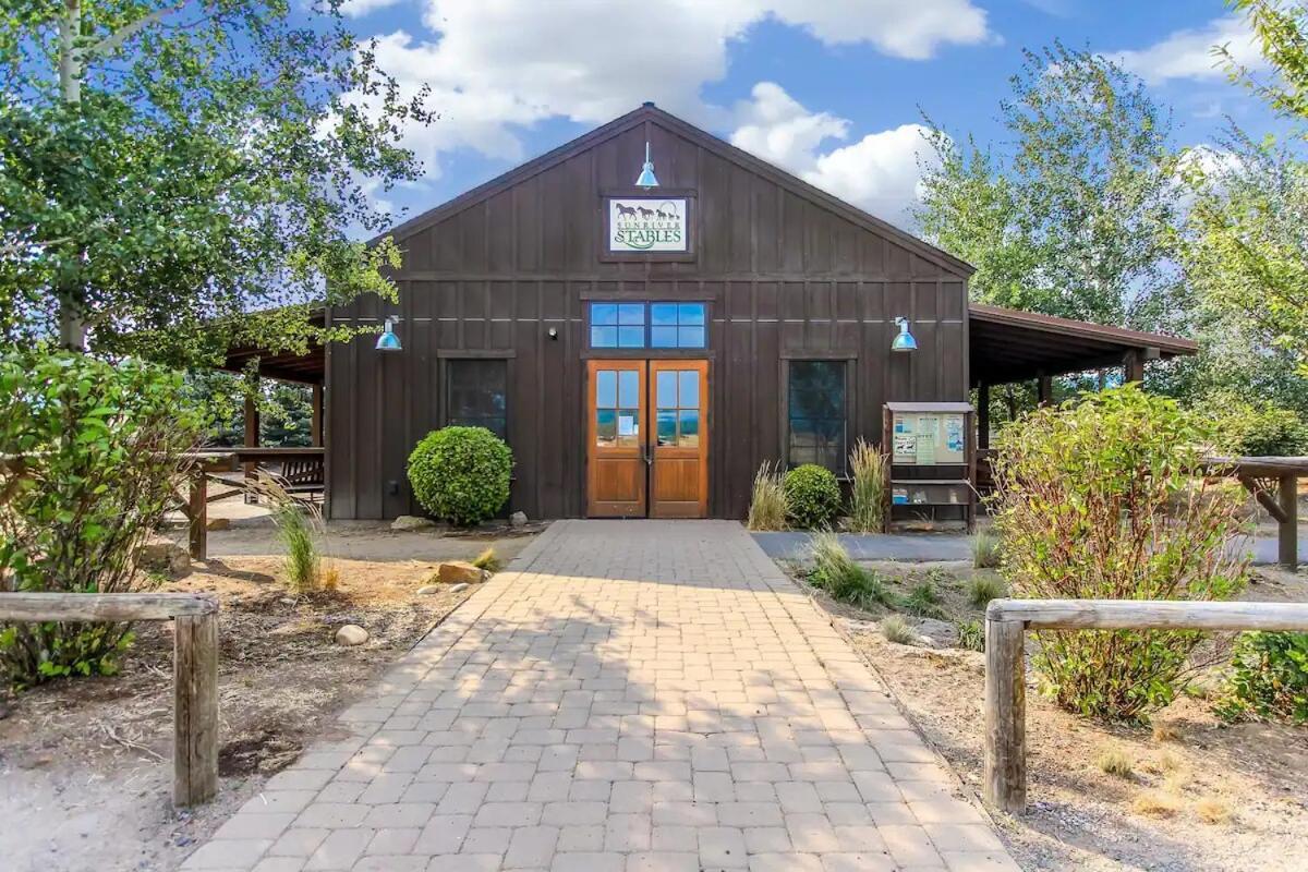 Mt. Bachelor & Sun River Get Away Bend Bagian luar foto